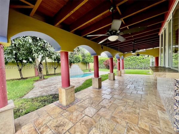 10025 SW 111th St, Unincorporated Dade County, Florida 33176, image 3