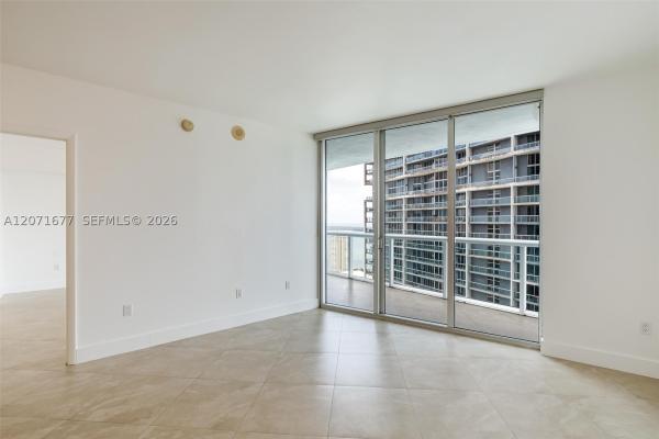 Icon Brickell Tower 1, 475 Brickell Ave #3811, Miami, Florida 33131, image 1
