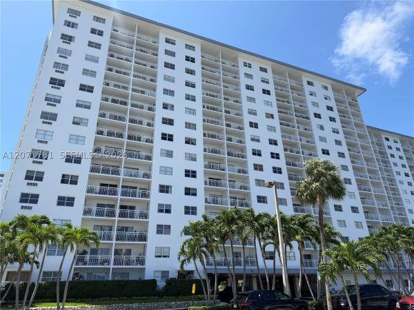 Coastal Towers, 400 Kings Point Dr #604, Sunny Isles Beach, Florida 33160, image 3