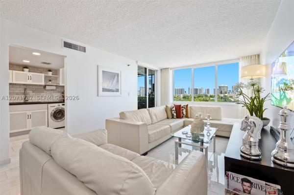 The Greynolds Park Club, 17890 W Dixie Hwy #603, North Miami Beach, Florida 33160, image 1