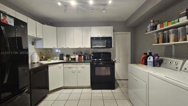 Villa Marie, 3307 NW 108th Dr #8B, Coral Springs, Florida 33065, image 2