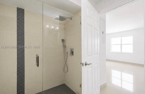 Lago Grande, 2561 W 60th Pl #102-1, Hialeah, Florida 33016, image 3
