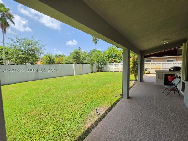 9352 SW 166th Ct, Unincorporated Dade County, Florida 33196, image 2