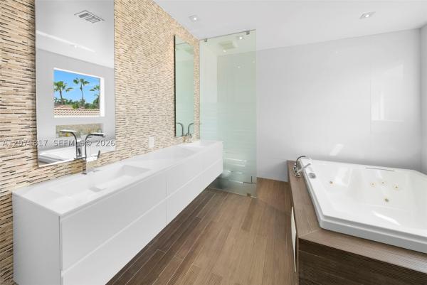 19522 NE 17th Ave, Unincorporated Dade County, Florida 33179, image 3