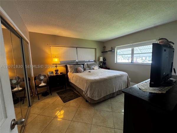 Hillcrest, 1000 Hillcrest Ct #214, Hollywood, Florida 33021, image 2
