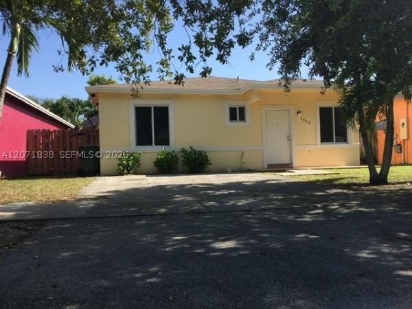 Kings Place, 1615 SW 3rd Ct, Homestead, Florida 33030, image 2