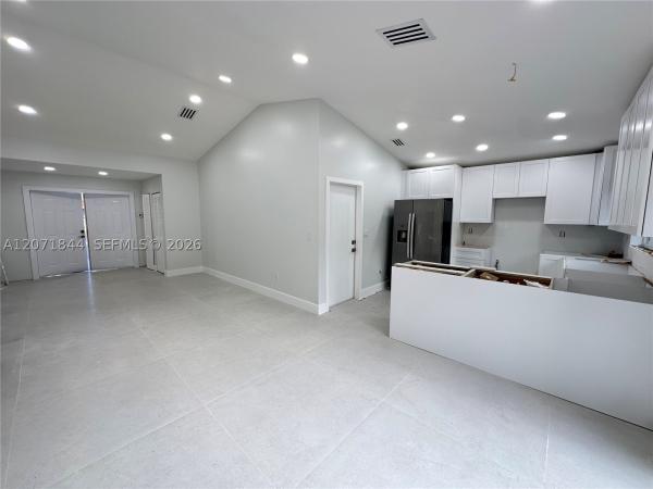 Patio Homes Of Doral Pines, 5768 NW 98th Pl, Doral, Florida 33178, image 2