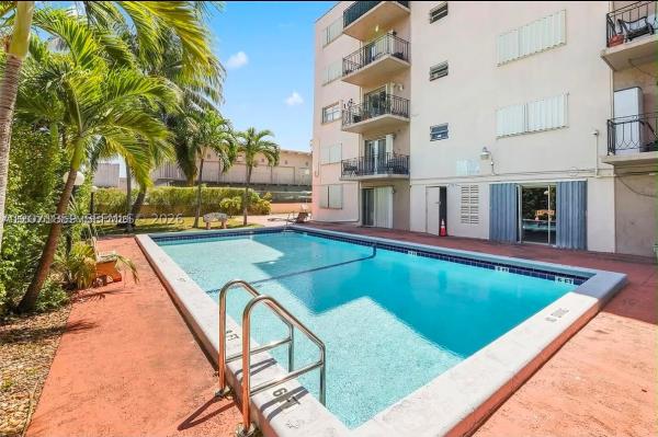 3640 NW 9 #407, Miami, Florida 33125, image 2