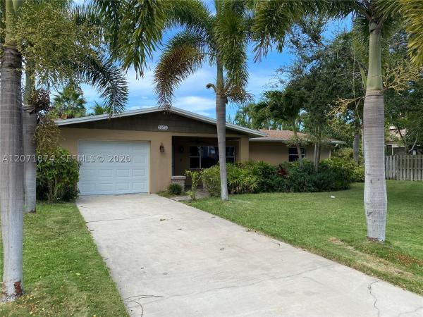 Thumb Point, 1672 Thumb Point Dr, Fort Pierce, Florida 34949, image 2