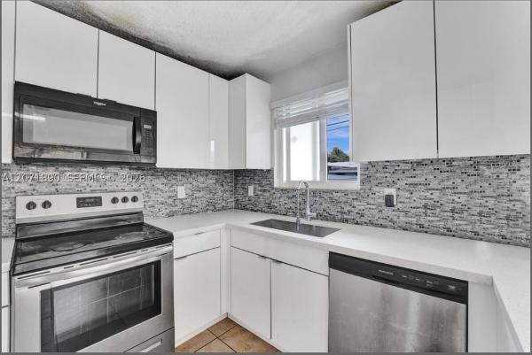 1154 NW 103rd St #1, Unincorporated Dade County, Florida 33150, image 3