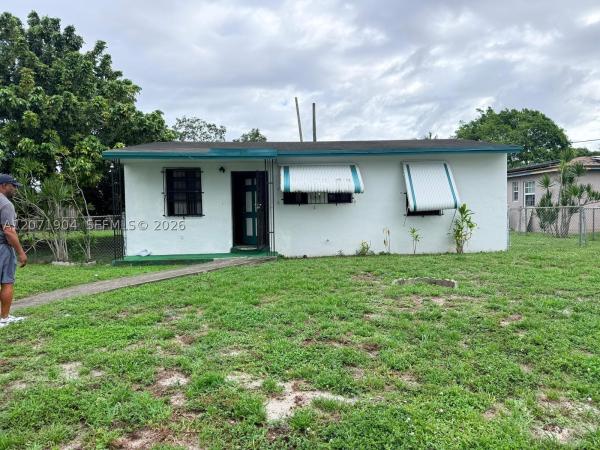 Pine Tree Park, 2911 NW 161st St, Miami Gardens, Florida 33054, image 1