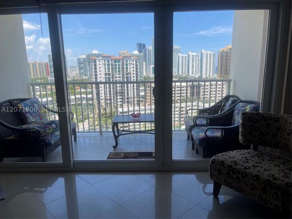 Arlen House Central, 300 Bayview Dr #1707, Sunny Isles Beach, Florida 33160, image 2