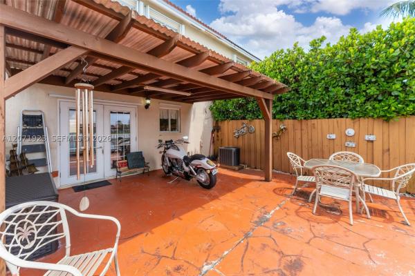17672 SW 139th Ct, Unincorporated Dade County, Florida 33177, image 2