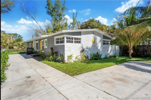 1301 NE 147th St, Unincorporated Dade County, Florida 33161, image 1
