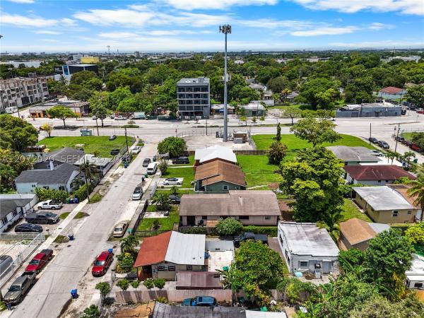 2151 NW 42nd St, Unincorporated Dade County, Florida 33142, image 3