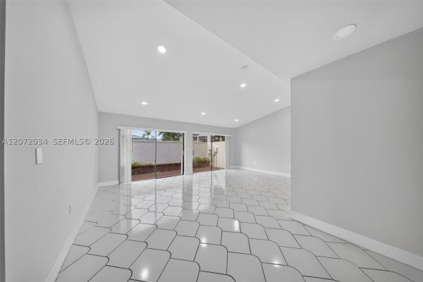 6637 NW 181st Ln, Hialeah, Florida 33015, image 2