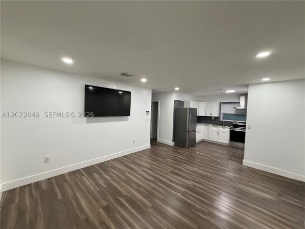 Shenandoah, 1500 SW 10th St #SIDE, Miami, Florida 33135, image 2