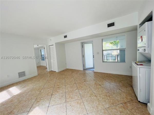 Oceanside Isle Of Normandy, 950 Bay Dr #6, Miami Beach, Florida 33141, image 2