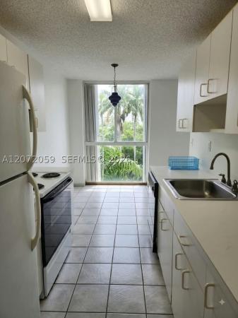 West Bay Plaza, 1688 West Ave #506, Miami Beach, Florida 33139, image 2