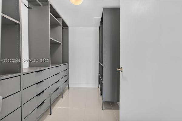 Icon Brickell Tower 1, 465 Brickell Ave #1602, Miami, Florida 33131, image 2