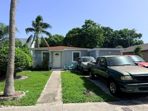Colonial Estates, 512 Independence Rd, West Palm Beach, Florida 33405, image 1