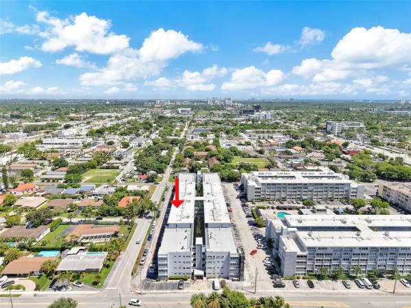 Gulfstream Garden, 215 SE 3rd Ave #206B, Hallandale Beach, Florida 33009, image 2
