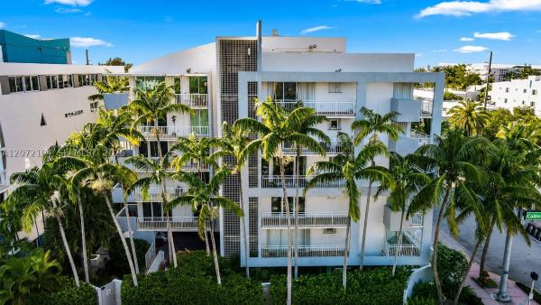 Park Beach Club, 7832 Collins Ave #202, Miami Beach, Florida 33141, image 2