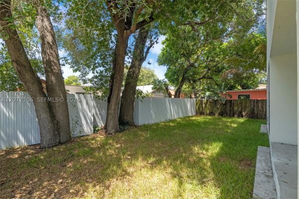 Cedarhurst, 1629 NW 40th St, Miami, Florida 33142, image 3