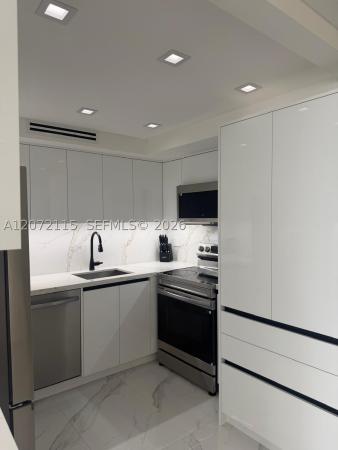 Winston Towers 200, 251 174th St #1414, Sunny Isles Beach, Florida 33160, image 3