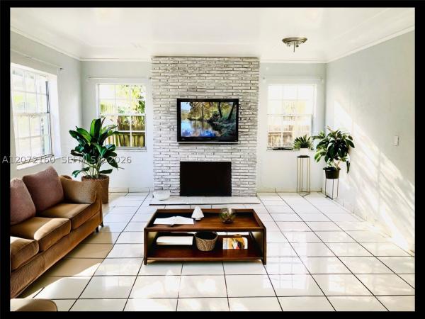 Shenandoah, 1801 SW 10th St, Miami, Florida 33135, image 1