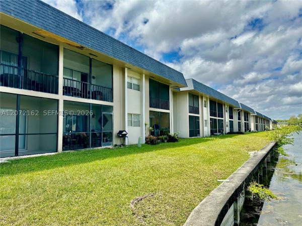 Versailles Gardens, 7901 S Colony Cir S #104, Tamarac, Florida 33321, image 3