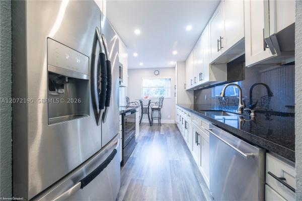 Canongate, 8002 Lagos De Campo Blvd #B-303, Tamarac, Florida 33321, image 2