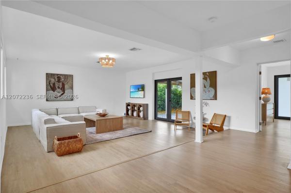 125 NE 150th St, Unincorporated Dade County, Florida 33161, image 3