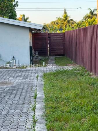 Riverland Village, 3161 Riverland Rd, Fort Lauderdale, Florida 33312, image 3