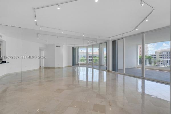 Resort Villa, 715 Crandon Blvd #PH-5, Key Biscayne, Florida 33149, image 1
