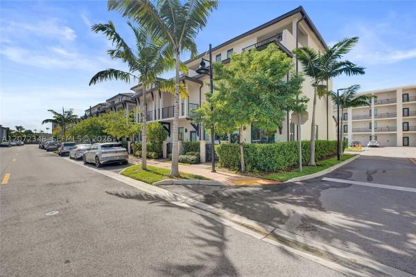 Urbana At Downtown Doral, 8166 NW 42nd St, Doral, Florida 33166, image 3