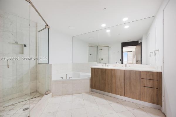 Carbonell, 901 Brickell Key Blvd #2506, Miami, Florida 33131, image 3
