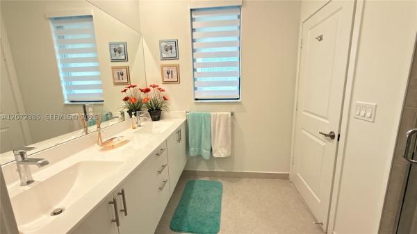 8388 NW 49th St, Doral, Florida 33166, image 1