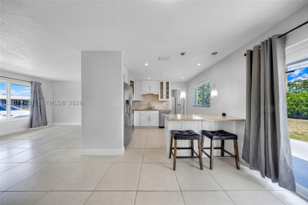 8801 SW 17th St, Unincorporated Dade County, Florida 33165, image 3