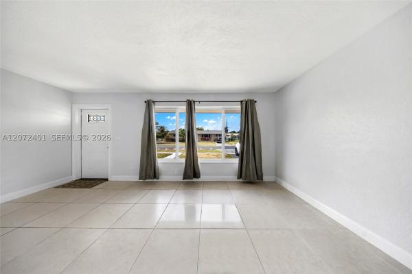 8801 SW 17th St, Unincorporated Dade County, Florida 33165, image 2