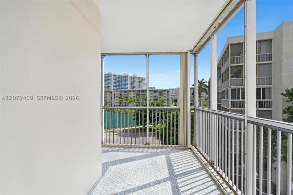 Point East, 2903 Point East Dr #K-414, Aventura, Florida 33160, image 3