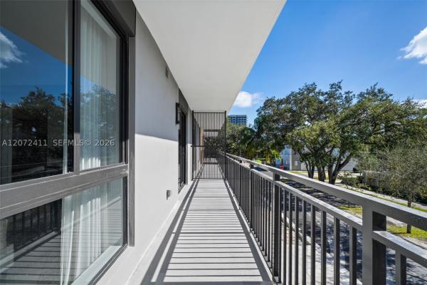 2479 NE 192nd St #202, Unincorporated Dade County, Florida 33180, image 1