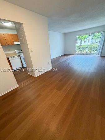 Clear Lake Palms, 411 Executive Center Dr #109, West Palm Beach, Florida 33401, image 3