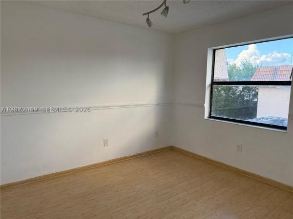 20800 NE 8th Ct #206-17, Unincorporated Dade County, Florida 33179, image 3