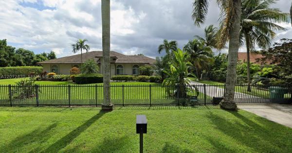 15720 SW 252nd St, Homestead, Florida 33031, image 1