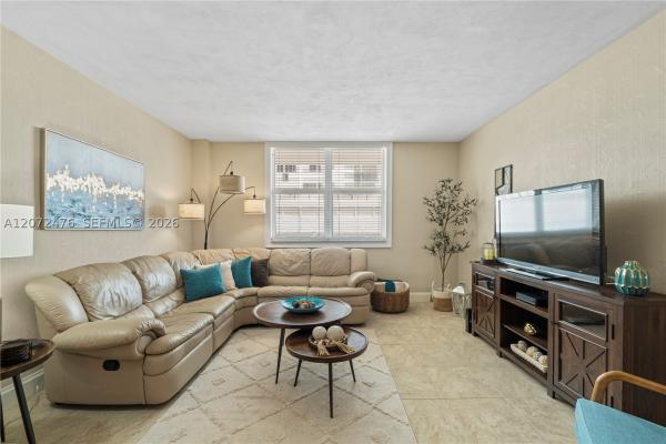Galt Towers, 4250 Galt Ocean Dr #1L, Fort Lauderdale, Florida 33308, image 3