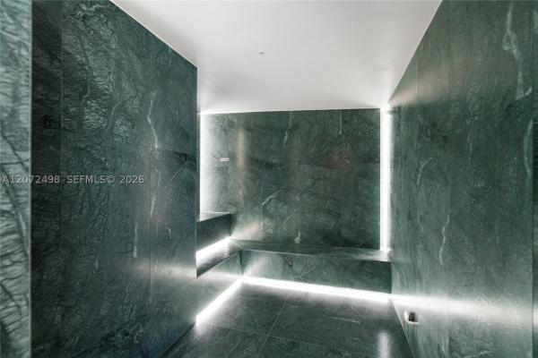 1400 Biscayne Blvd #4206, Miami, Florida 33132, image 2