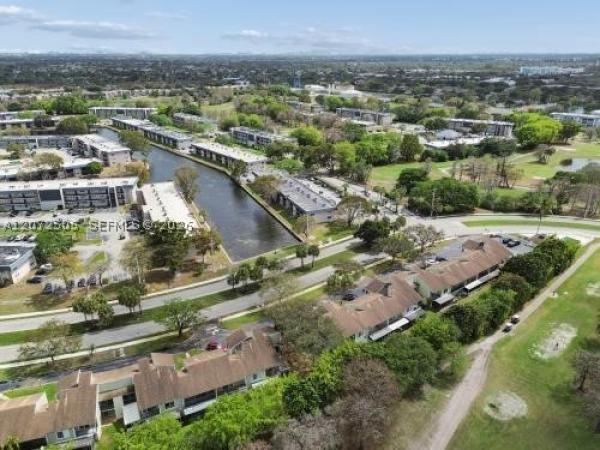 Sandpebbles Townhouse, 8117 Lagos De Campo Blvd #D-2, Tamarac, Florida 33321, image 3