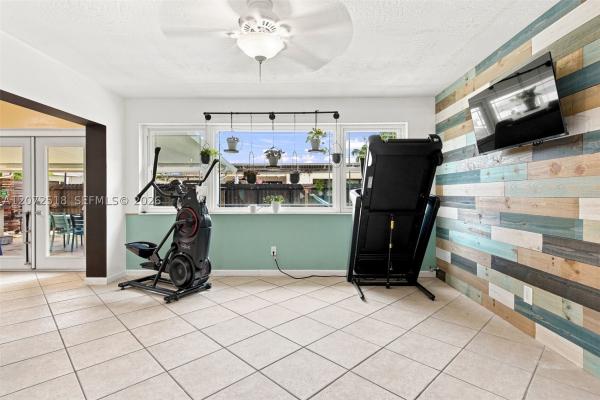 Boulevard Heights, 7640 NW 8th St, Pembroke Pines, Florida 33024, image 2