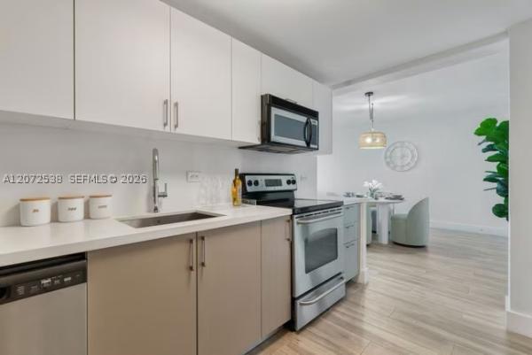 Treasure Island, 7525 E Treasure Dr #914, North Bay Village, Florida 33141, image 1